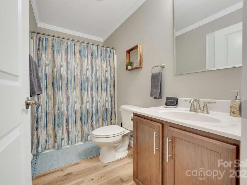 145 Banjo Lane, Waynesville, NC 28785.  MLS# CAR4235373, YatesRealty ID 5347. 