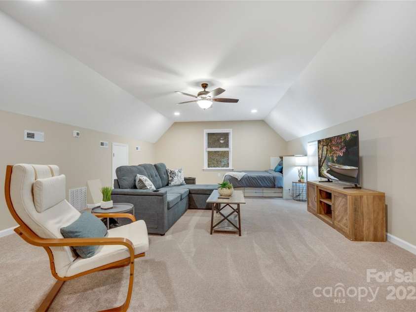 145 Banjo Lane, Waynesville, NC 28785.  MLS# CAR4235373, YatesRealty ID 5347. 