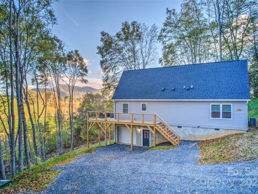 145 Banjo Lane, Waynesville, NC 28785.  MLS# CAR4235373, YatesRealty ID 5347. 