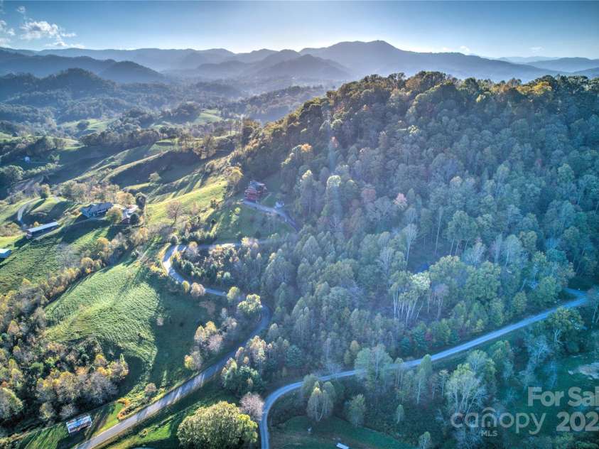 145 Banjo Lane, Waynesville, NC 28785.  MLS# CAR4235373, YatesRealty ID 5347. 