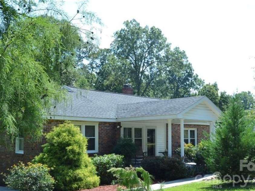 400 Reservation Road, Catawba, SC 29704.  MLS# CAR4428937, YatesRealty ID 53472. 