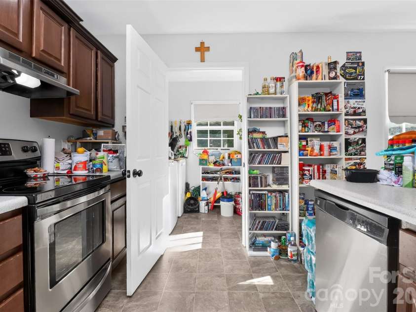 2454 Oak Valley Lane, Maiden, NC 28650.  MLS# CAR4428248, YatesRealty ID 53475. 