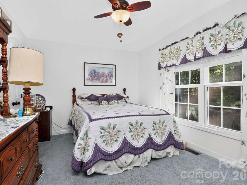 2454 Oak Valley Lane, Maiden, NC 28650.  MLS# CAR4428248, YatesRealty ID 53475. 