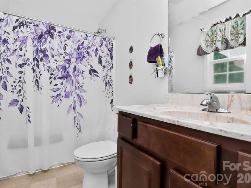 2454 Oak Valley Lane, Maiden, NC 28650.  MLS# CAR4428248, YatesRealty ID 53475. 