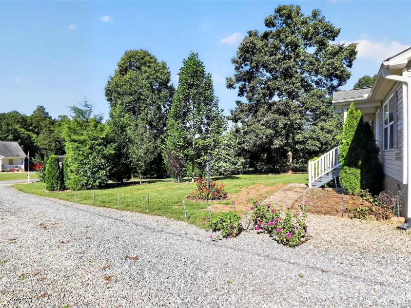2454 Oak Valley Lane, Maiden, NC 28650.  MLS# CAR4428248, YatesRealty ID 53475. 