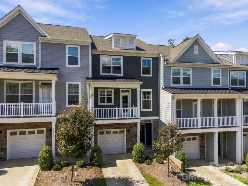 10447 Glenmere Creek Circle, Charlotte, NC 28262.  MLS# CAR4424069, YatesRealty ID 53478. 