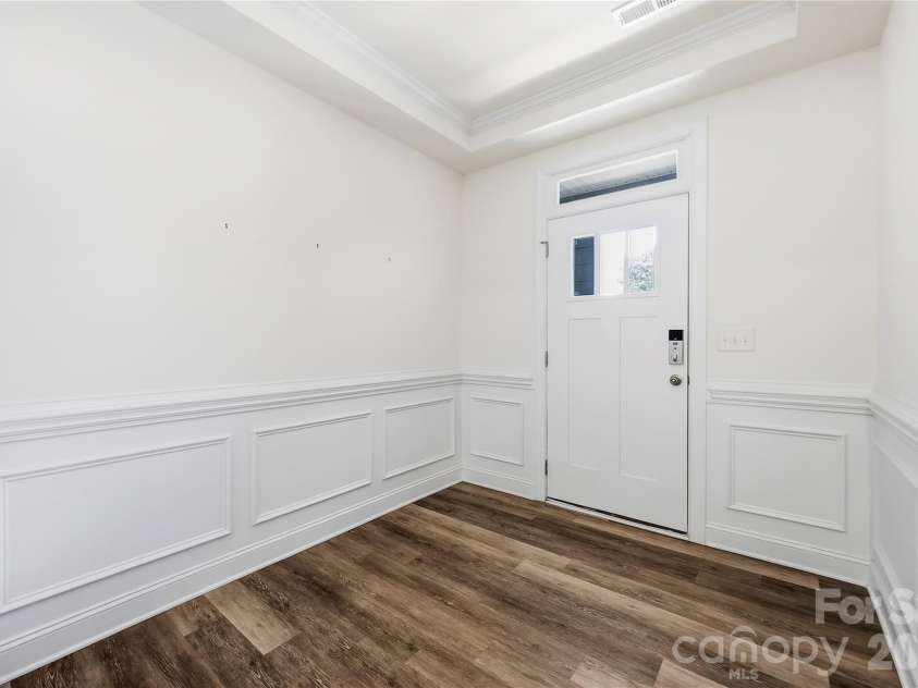 10447 Glenmere Creek Circle, Charlotte, NC 28262.  MLS# CAR4424069, YatesRealty ID 53478. 