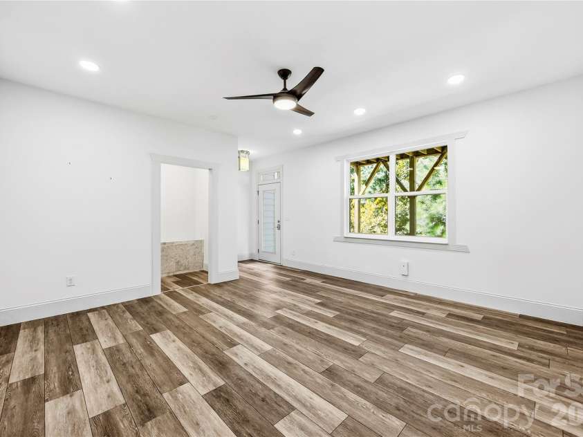 10447 Glenmere Creek Circle, Charlotte, NC 28262.  MLS# CAR4424069, YatesRealty ID 53478. 