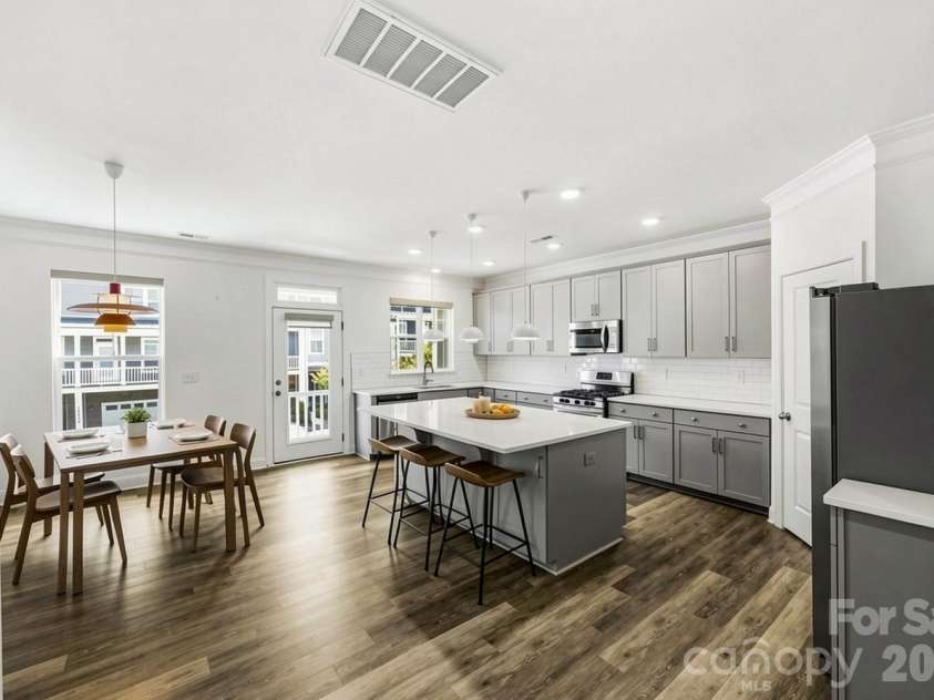10447 Glenmere Creek Circle, Charlotte, NC 28262.  MLS# CAR4424069, YatesRealty ID 53478. 