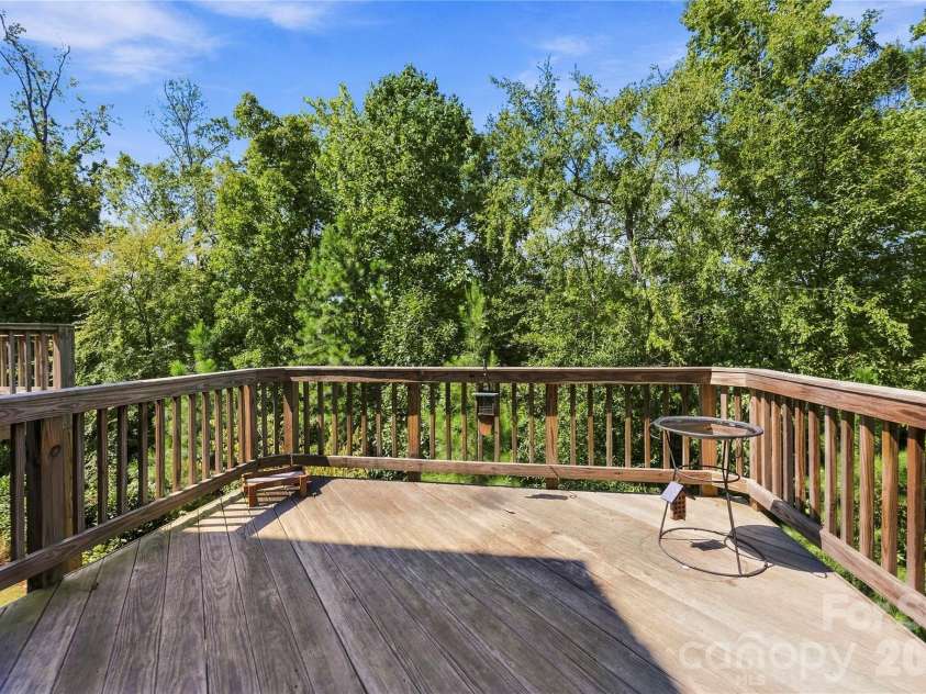 10447 Glenmere Creek Circle, Charlotte, NC 28262.  MLS# CAR4424069, YatesRealty ID 53478. 