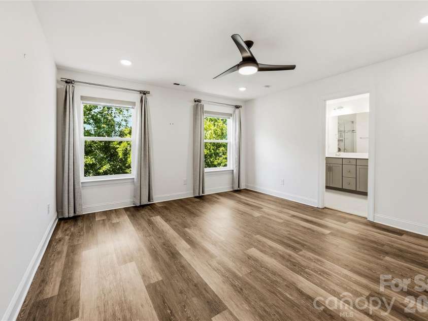 10447 Glenmere Creek Circle, Charlotte, NC 28262.  MLS# CAR4424069, YatesRealty ID 53478. 