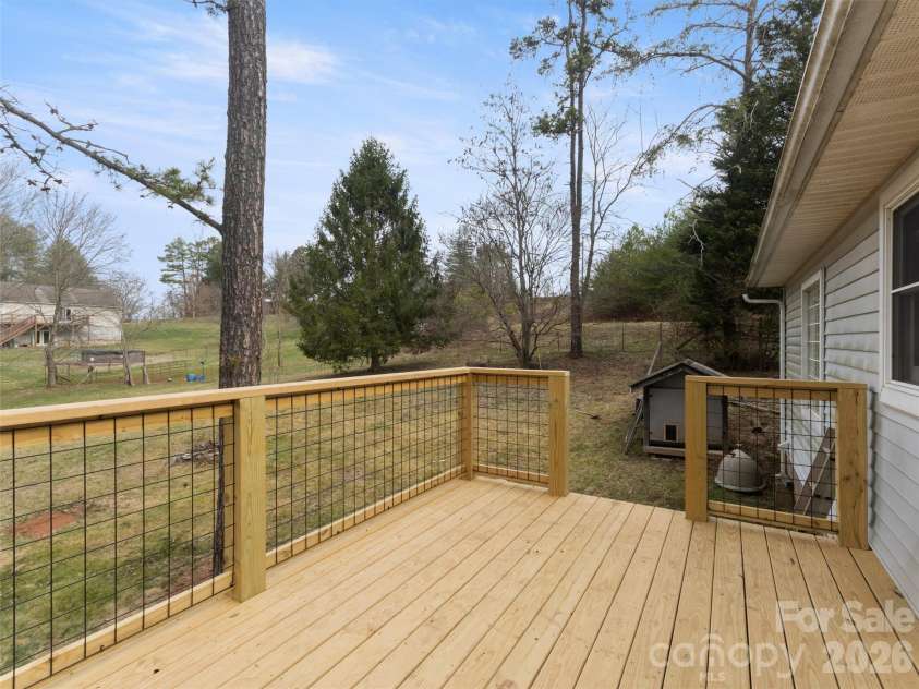 37 Harold Sluder Road, Alexander, NC 28701.  MLS# CAR4346613, YatesRealty ID 5348. 