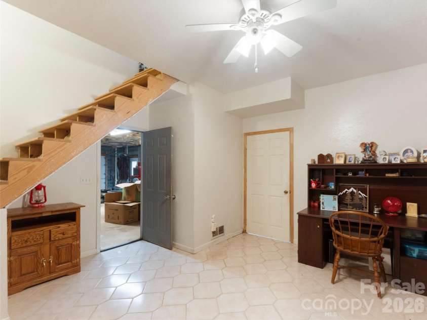 37 Harold Sluder Road, Alexander, NC 28701.  MLS# CAR4346613, YatesRealty ID 5348. 