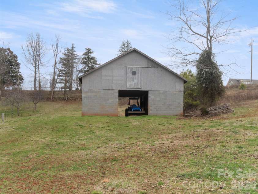 37 Harold Sluder Road, Alexander, NC 28701.  MLS# CAR4346613, YatesRealty ID 5348. 