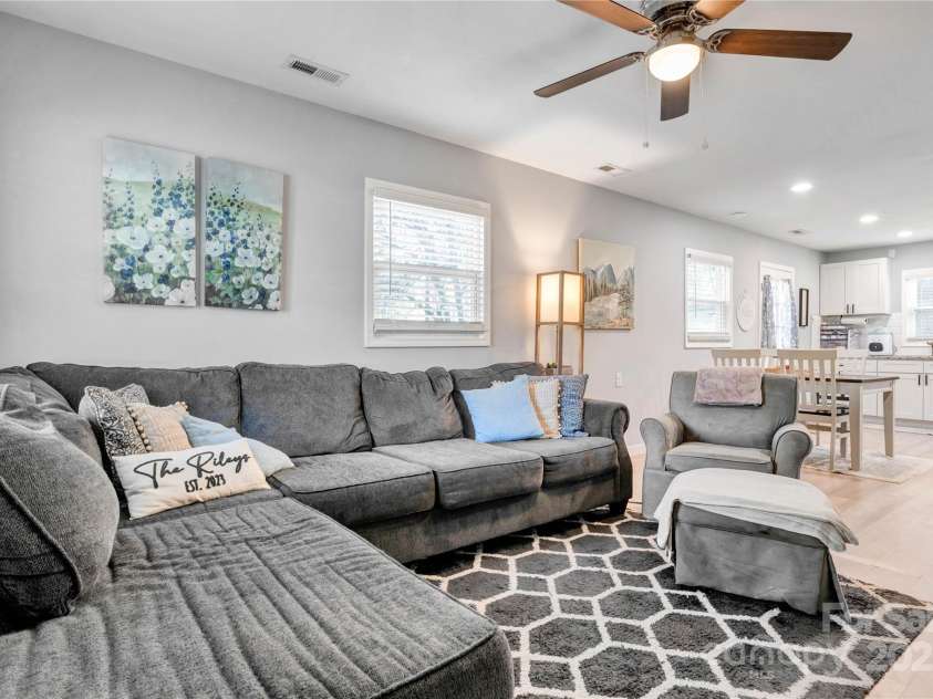 501 Inman Avenue, Bessemer City, NC 28016.  MLS# CAR4240560, YatesRealty ID 5348. 