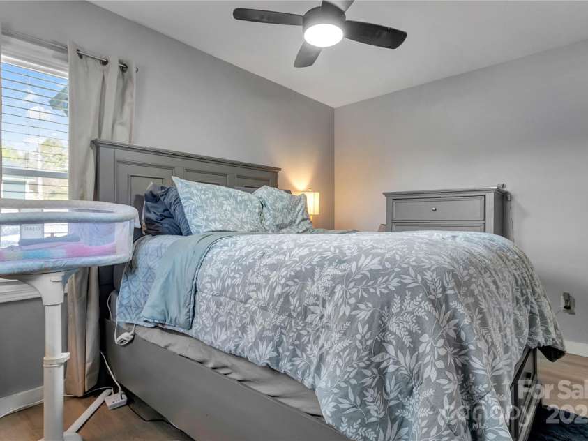 501 Inman Avenue, Bessemer City, NC 28016.  MLS# CAR4240560, YatesRealty ID 5348. 