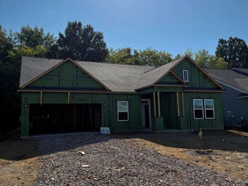7121 Chamberlain Drive, Harrisburg, NC 28075.  MLS# CAR4429188, YatesRealty ID 53481. 7121 Chamberlain Dr.