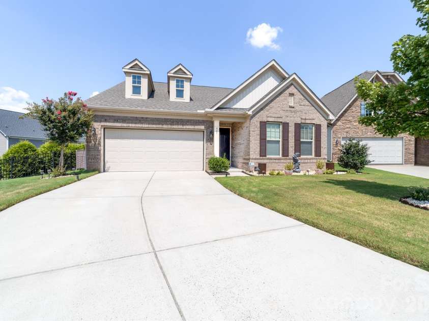 447 Fir Tree Court, Concord, NC 28027.  MLS# CAR4429179, YatesRealty ID 53488. 