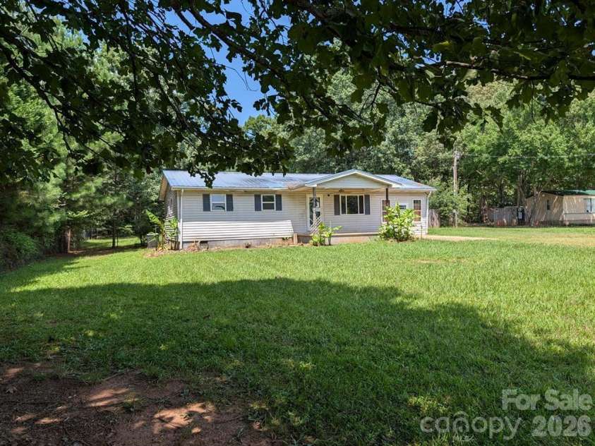 1859 Rollins Drive, Catawba, NC 28609.  MLS# CAR4429198, YatesRealty ID 53489. 