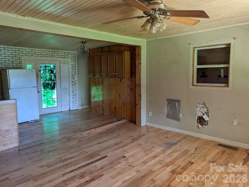 1859 Rollins Drive, Catawba, NC 28609.  MLS# CAR4429198, YatesRealty ID 53489. 