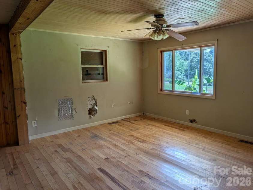 1859 Rollins Drive, Catawba, NC 28609.  MLS# CAR4429198, YatesRealty ID 53489. 