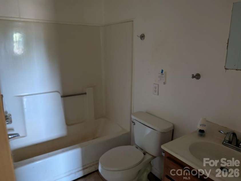 1859 Rollins Drive, Catawba, NC 28609.  MLS# CAR4429198, YatesRealty ID 53489. 