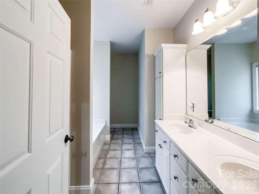 1406 Kent Court, Monroe, NC 28110.  MLS# CAR4357976, YatesRealty ID 5349. 