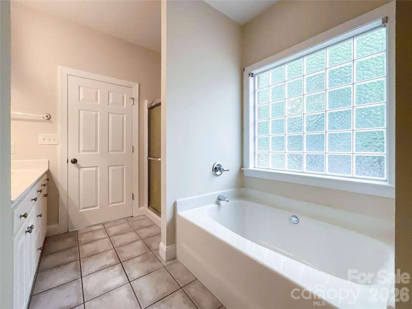 1406 Kent Court, Monroe, NC 28110.  MLS# CAR4357976, YatesRealty ID 5349. 
