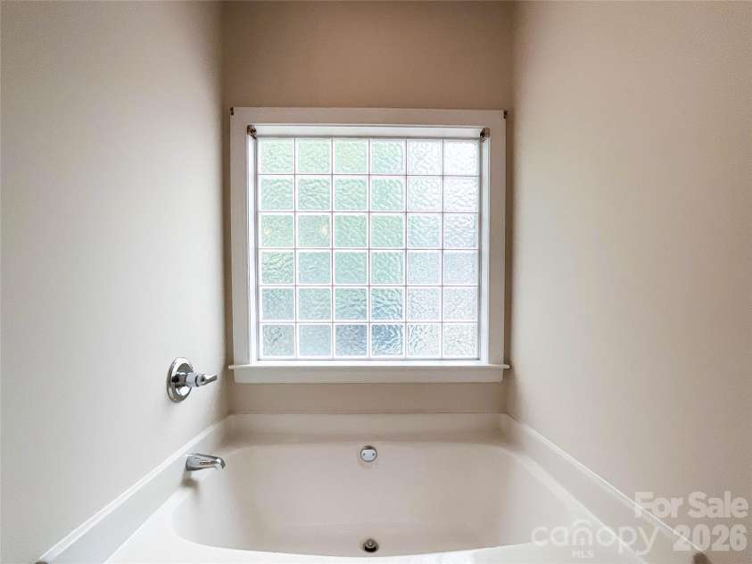 1406 Kent Court, Monroe, NC 28110.  MLS# CAR4357976, YatesRealty ID 5349. 