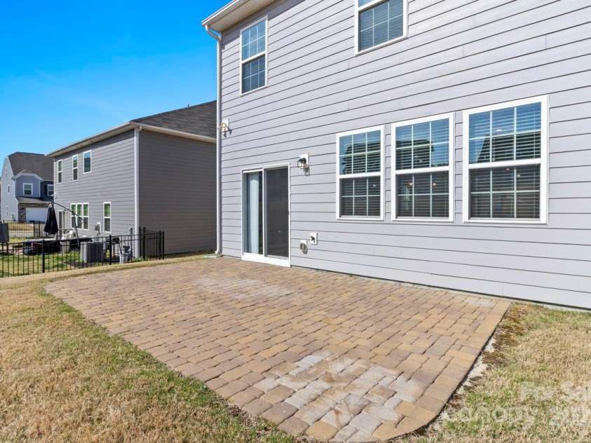 2031 Killian Creek Drive, Denver, NC 28037.  MLS# CAR4241758, YatesRealty ID 5349. Evenings are best spent on the paver patio