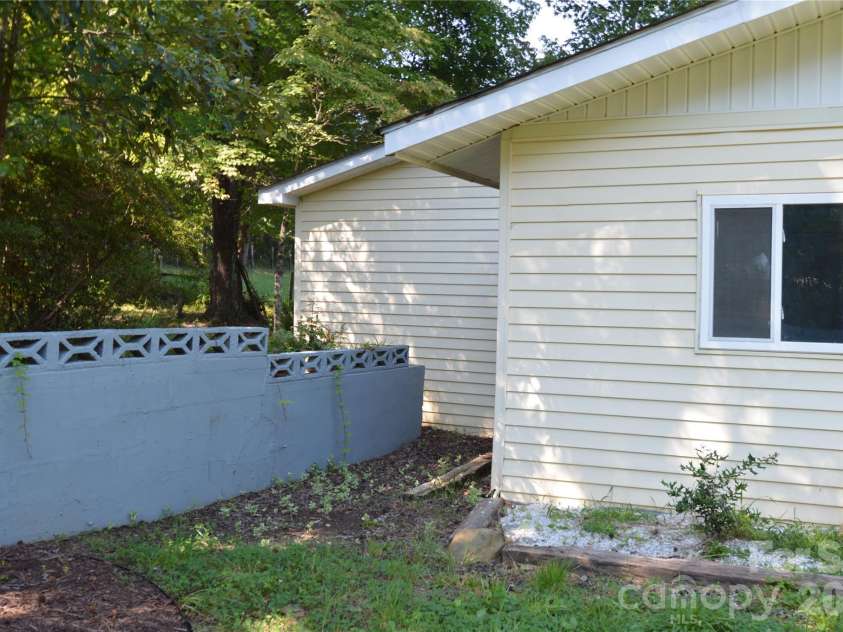 1183 Sandy Plains Road, Tryon, NC 28782.  MLS# CAR4428930, YatesRealty ID 53490. 