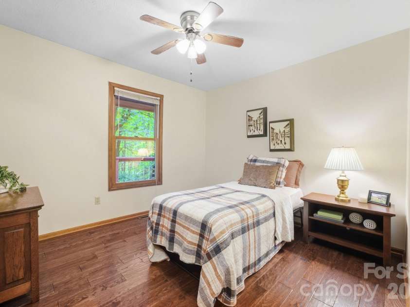 1424 Big Cove Road, Waynesville, NC 28786.  MLS# CAR4418496, YatesRealty ID 53492. 