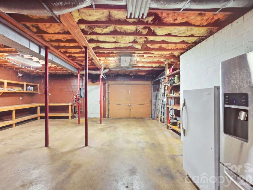 1424 Big Cove Road, Waynesville, NC 28786.  MLS# CAR4418496, YatesRealty ID 53492. 