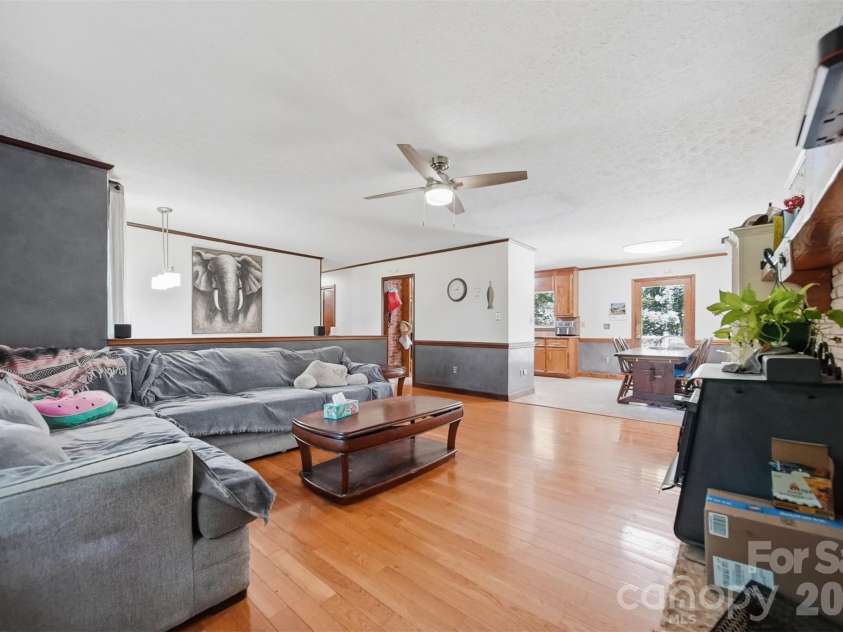 1924 Braswell Place, Lenoir, NC 28645.  MLS# CAR4410995, YatesRealty ID 53495. 