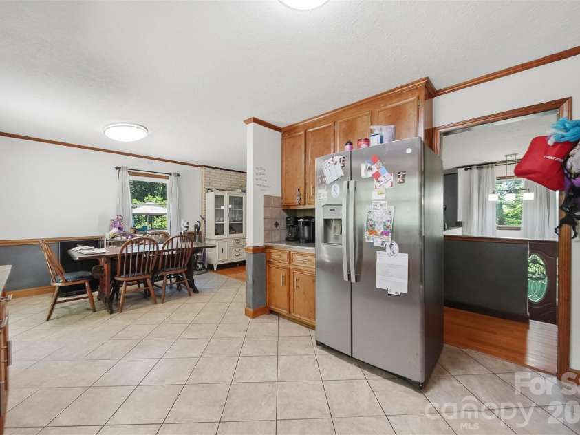 1924 Braswell Place, Lenoir, NC 28645.  MLS# CAR4410995, YatesRealty ID 53495. 