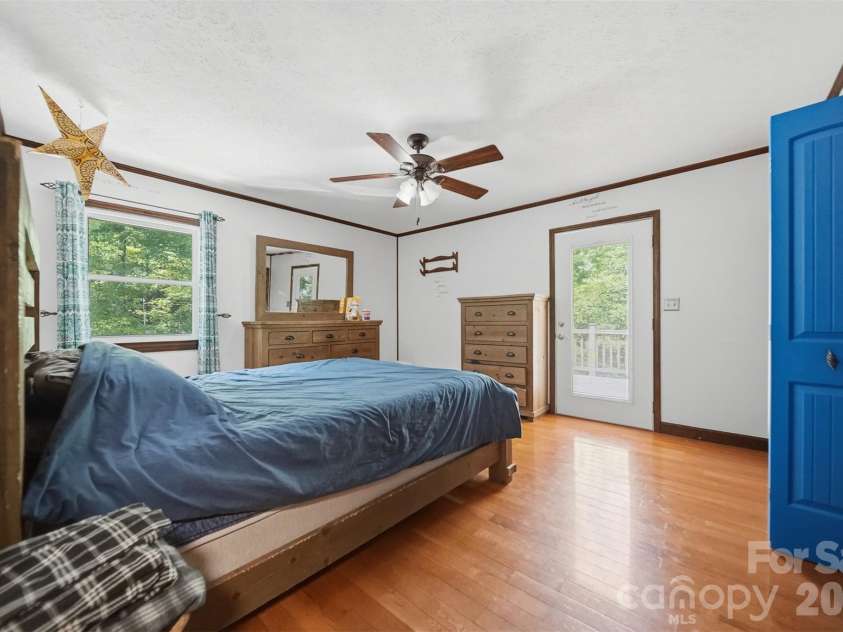 1924 Braswell Place, Lenoir, NC 28645.  MLS# CAR4410995, YatesRealty ID 53495. 