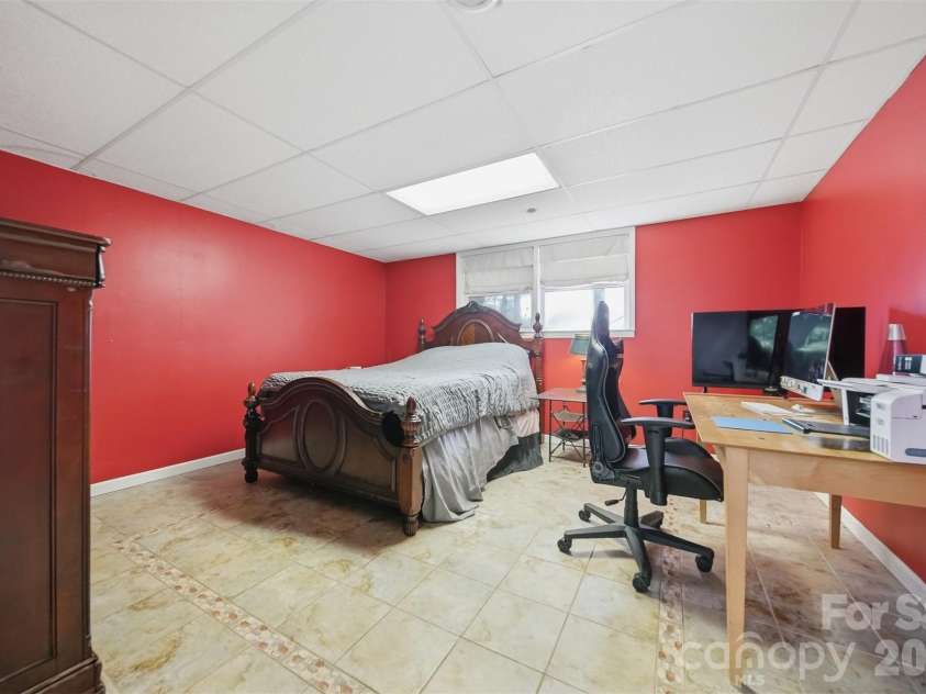 1924 Braswell Place, Lenoir, NC 28645.  MLS# CAR4410995, YatesRealty ID 53495. 