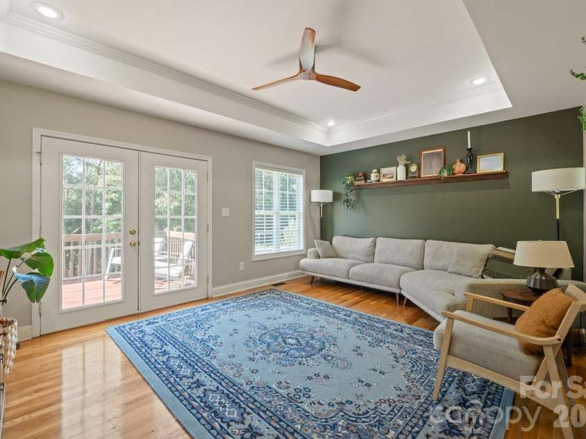 9530 Driftwood Court, Hickory, NC 28601.  MLS# CAR4429180, YatesRealty ID 53497. 