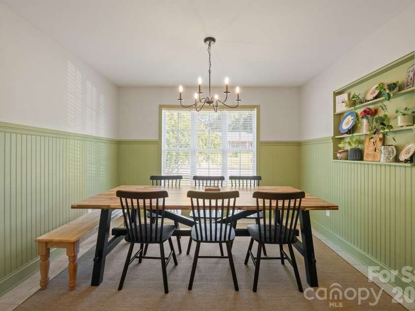 9530 Driftwood Court, Hickory, NC 28601.  MLS# CAR4429180, YatesRealty ID 53497. 