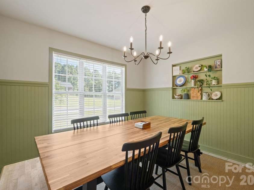 9530 Driftwood Court, Hickory, NC 28601.  MLS# CAR4429180, YatesRealty ID 53497. 