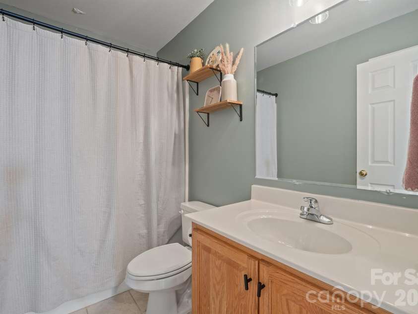 9530 Driftwood Court, Hickory, NC 28601.  MLS# CAR4429180, YatesRealty ID 53497. 