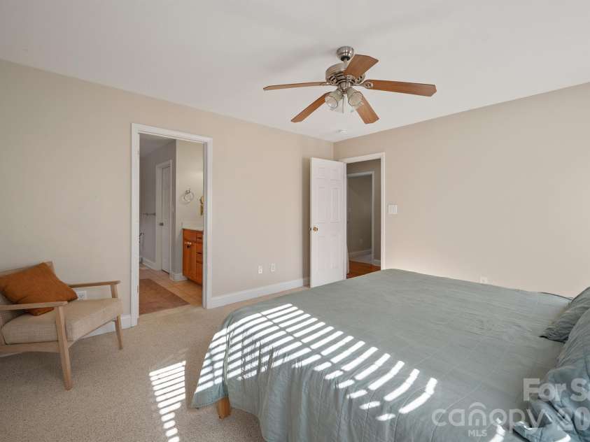 9530 Driftwood Court, Hickory, NC 28601.  MLS# CAR4429180, YatesRealty ID 53497. 