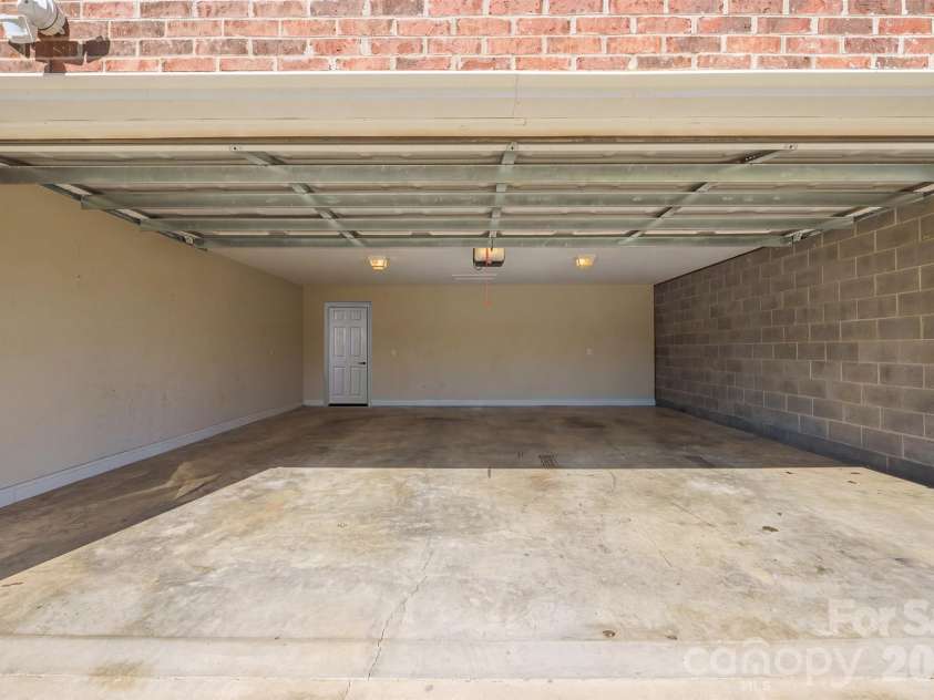 9530 Driftwood Court, Hickory, NC 28601.  MLS# CAR4429180, YatesRealty ID 53497. 