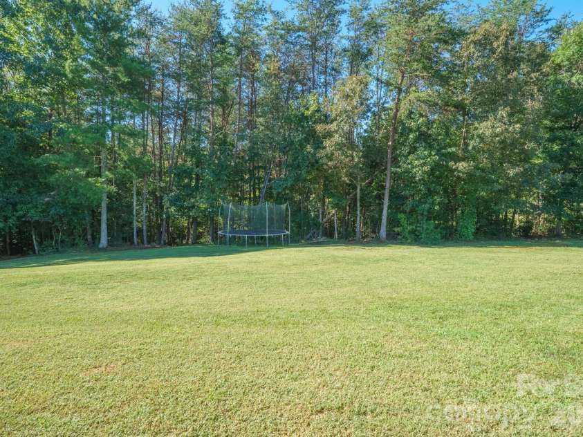 9530 Driftwood Court, Hickory, NC 28601.  MLS# CAR4429180, YatesRealty ID 53497. 