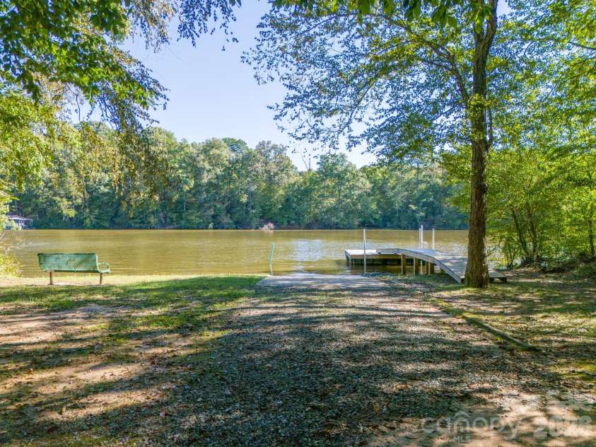 9530 Driftwood Court, Hickory, NC 28601.  MLS# CAR4429180, YatesRealty ID 53497. 