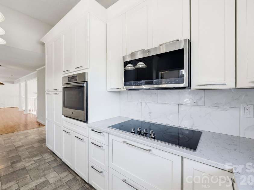 100 Country Creek Drive, Kings Mountain, NC 28086.  MLS# CAR4428896, YatesRealty ID 53498. 