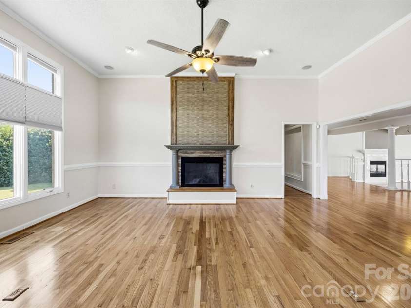 100 Country Creek Drive, Kings Mountain, NC 28086.  MLS# CAR4428896, YatesRealty ID 53498. 