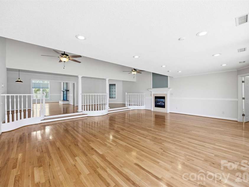 100 Country Creek Drive, Kings Mountain, NC 28086.  MLS# CAR4428896, YatesRealty ID 53498. 