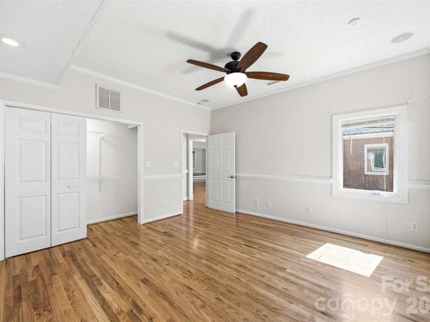100 Country Creek Drive, Kings Mountain, NC 28086.  MLS# CAR4428896, YatesRealty ID 53498. 