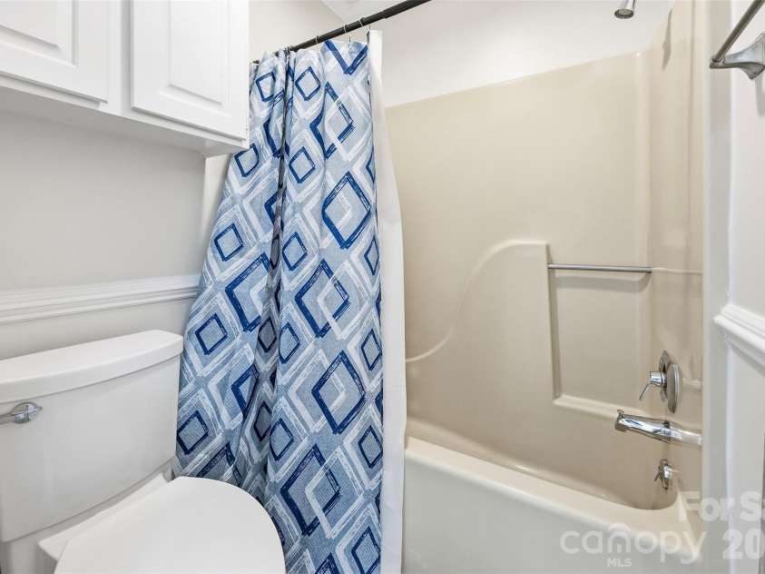 100 Country Creek Drive, Kings Mountain, NC 28086.  MLS# CAR4428896, YatesRealty ID 53498. 
